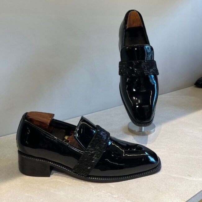 Patent-Katdana-T-shape-Moccasins